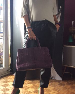 sac-a-main-cuir-python-mauve-3